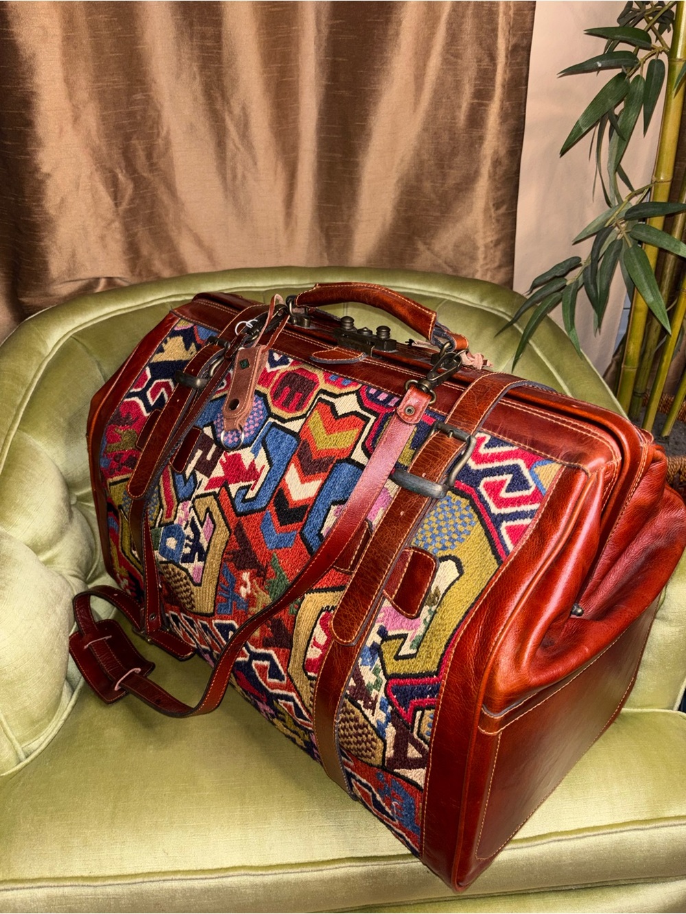 Vintage Kilim Large Turkish Wool Travel Carry Bag Rust Tan Blue Brown Leather - Picture 6 of 15